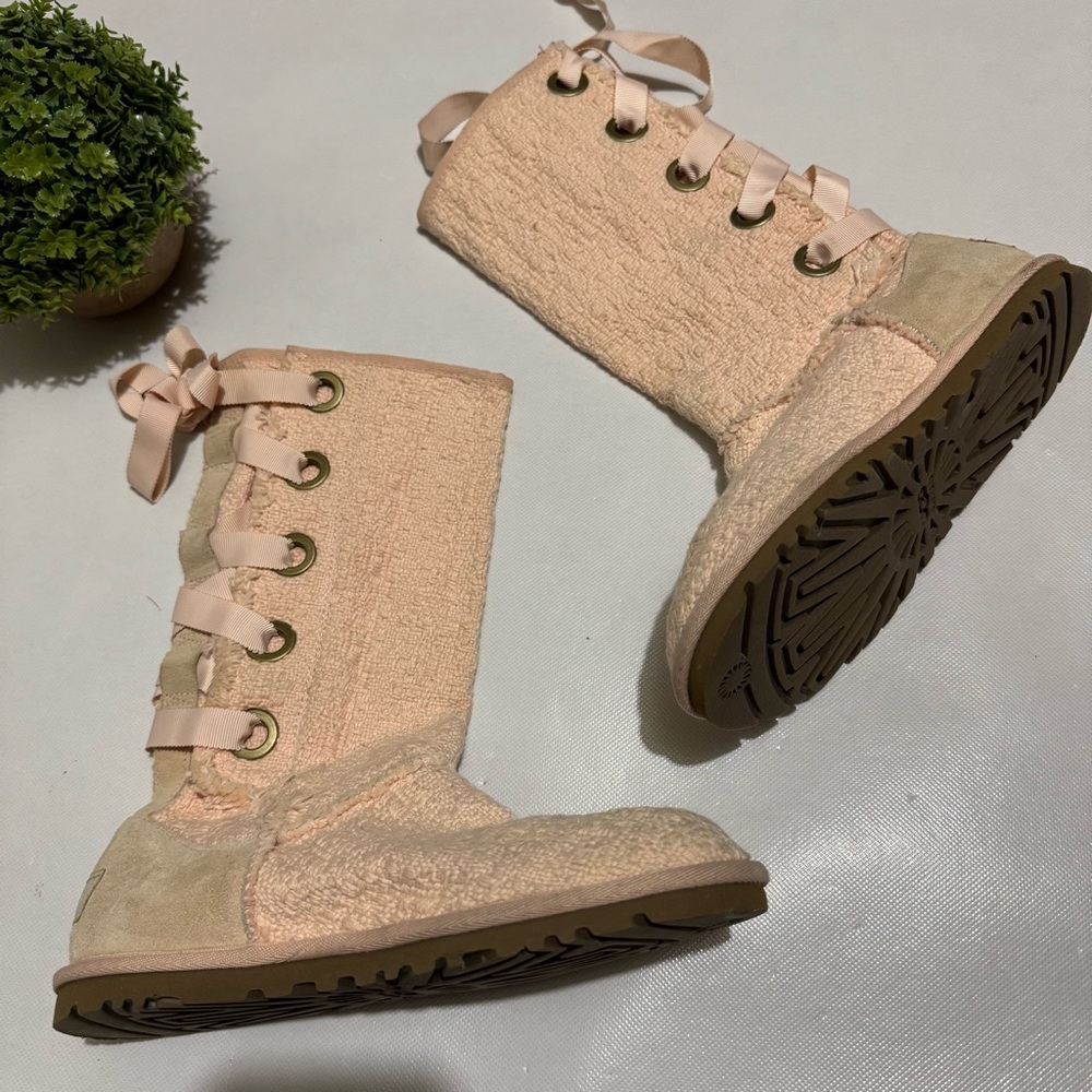 UGG Heirloom Lace Up Boots 1000693 Winter Spring Women’s Size 5